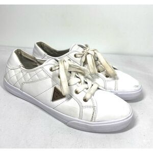 GUESS Comly 2 All White Low Top Sneaker Logo Women Size 9